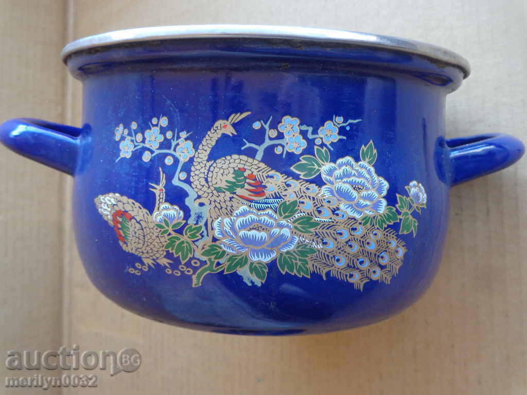 Old Sauce pot, enameled vessel, enamel, USSR with price 55.00 BGN | € 28.12 Old Sauce pot, enameled vessel, enamel, USSR with price 55.00 BGN | € 28.12