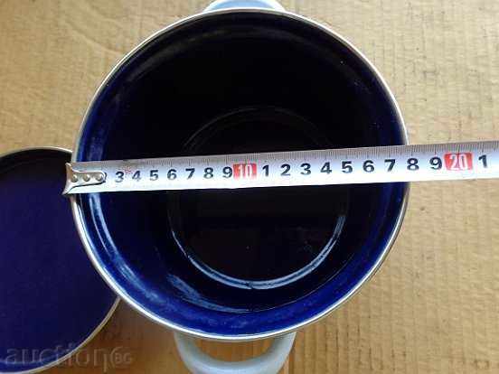 Auction Old Sauce pot, enameled vessel, enamel Auction Old Sauce pot, enameled vessel, enamel