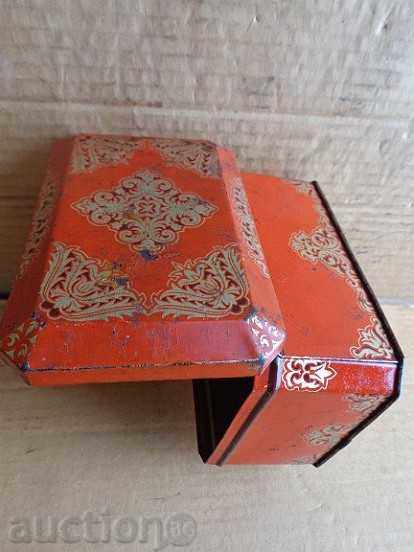 Auction  Old metal box, box