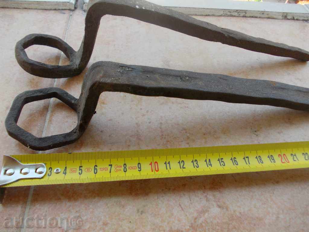 Old wagon keys with price 20.00 BGN | € 10.23 Old wagon keys with price 20.00 BGN | € 10.23