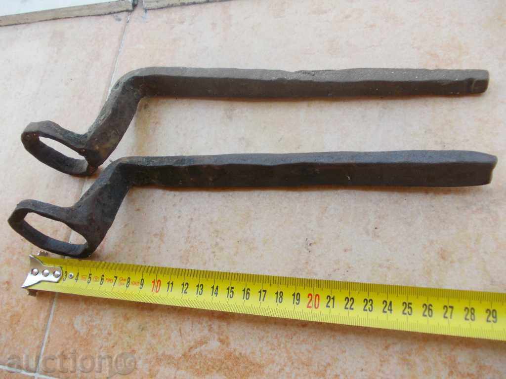 Auction Old wagon keys Auction Old wagon keys