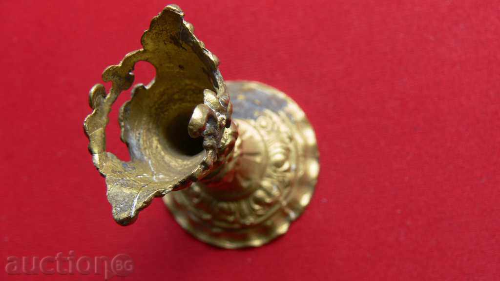 Auction MISSING SMALL CANDLE Auction MISSING SMALL CANDLE