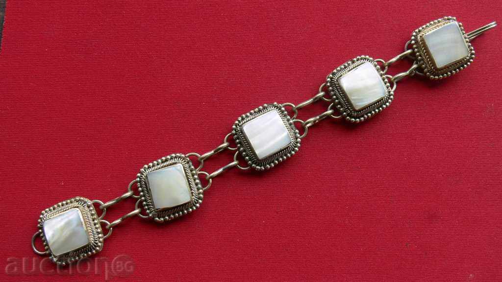 Auction OLD SEVEN GRAY Auction OLD SEVEN GRAY