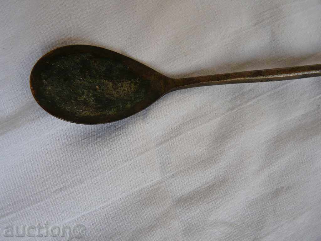 Delivery of old measuring military spoon bronze Delivery of old measuring military spoon bronze