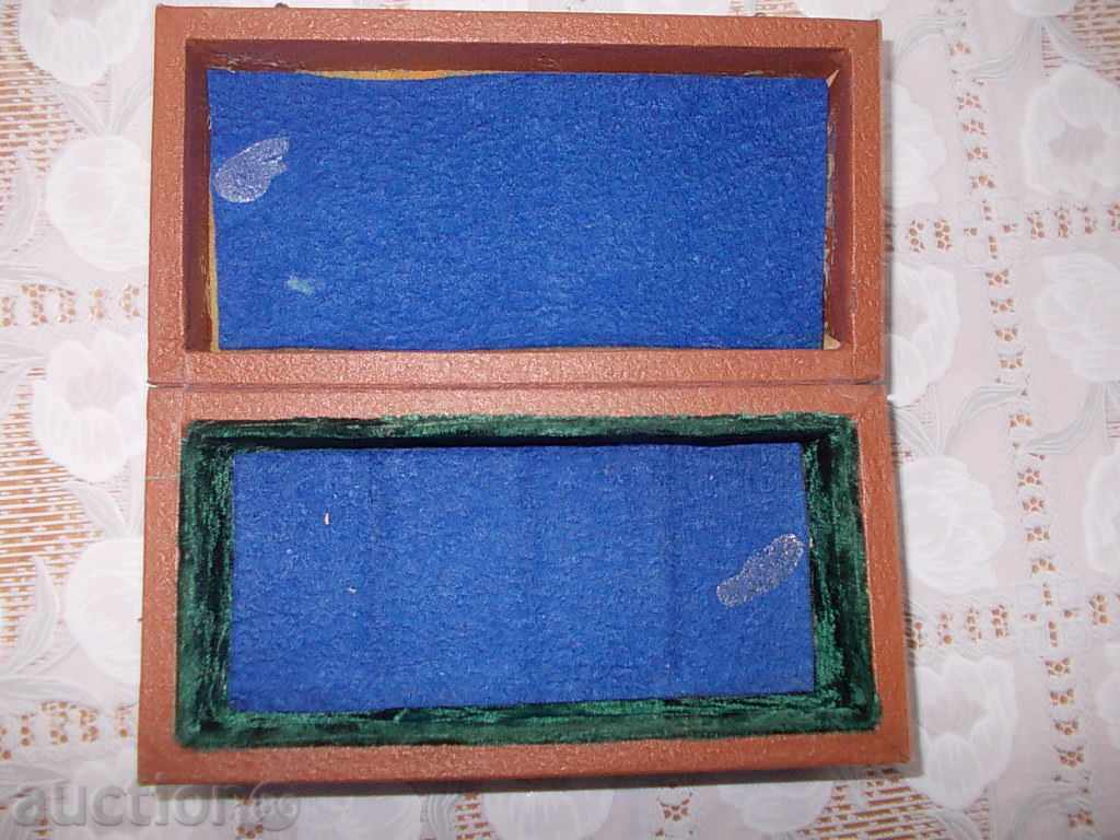 ΚΟΥΤΙ ΑΠΟ ΠΑΛΙΟ ΣΟΒΙΕΤΙΚΟ ΑΝΕΜΟΜΕΤΡΟ (198x100x75mm) με τιμή € 15.00 | 29.34 BGN