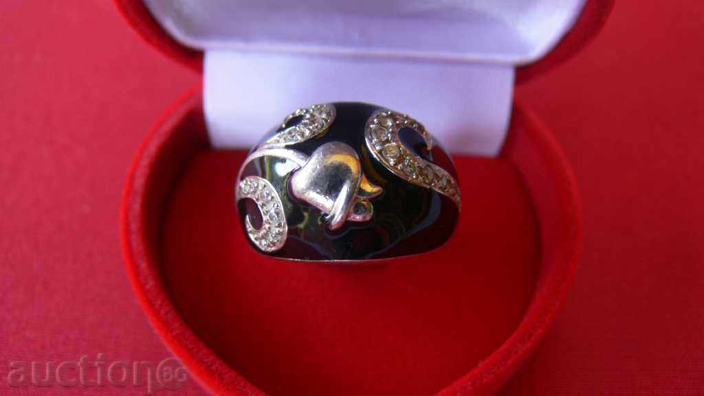 BEAUTIFUL SILVER RING WITH BLACK EYE