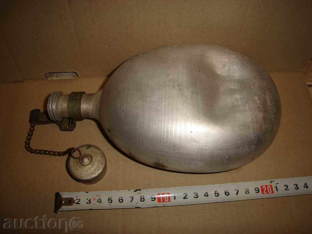 Delivery of an old army barrel Delivery of an old army barrel