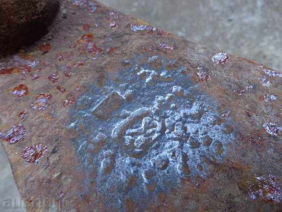 Appliance, tool, forged iron, picking with price 29.00 BGN | € 14.83 Appliance, tool, forged iron, picking with price 29.00 BGN | € 14.83