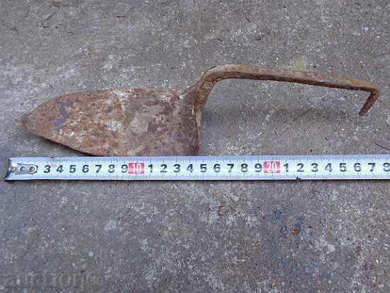 Device, tool, wrought iron trowel with price 23.00 BGN | € 11.76