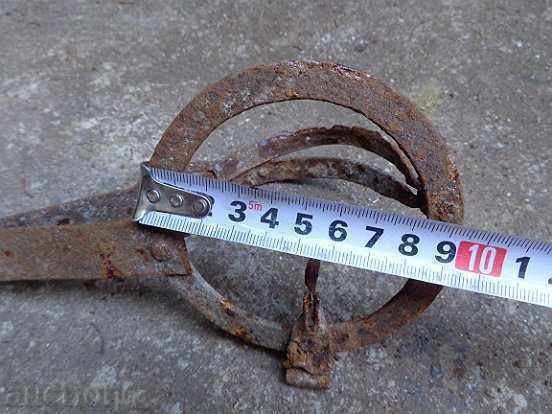 Old hand forged trap, wrought iron - 5 Old hand forged trap, wrought iron - 5