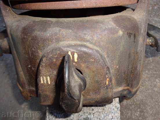 Delivery of Old cooler with bakelite handles Elprom 1200 watts Delivery of Old cooler with bakelite handles Elprom 1200 watts