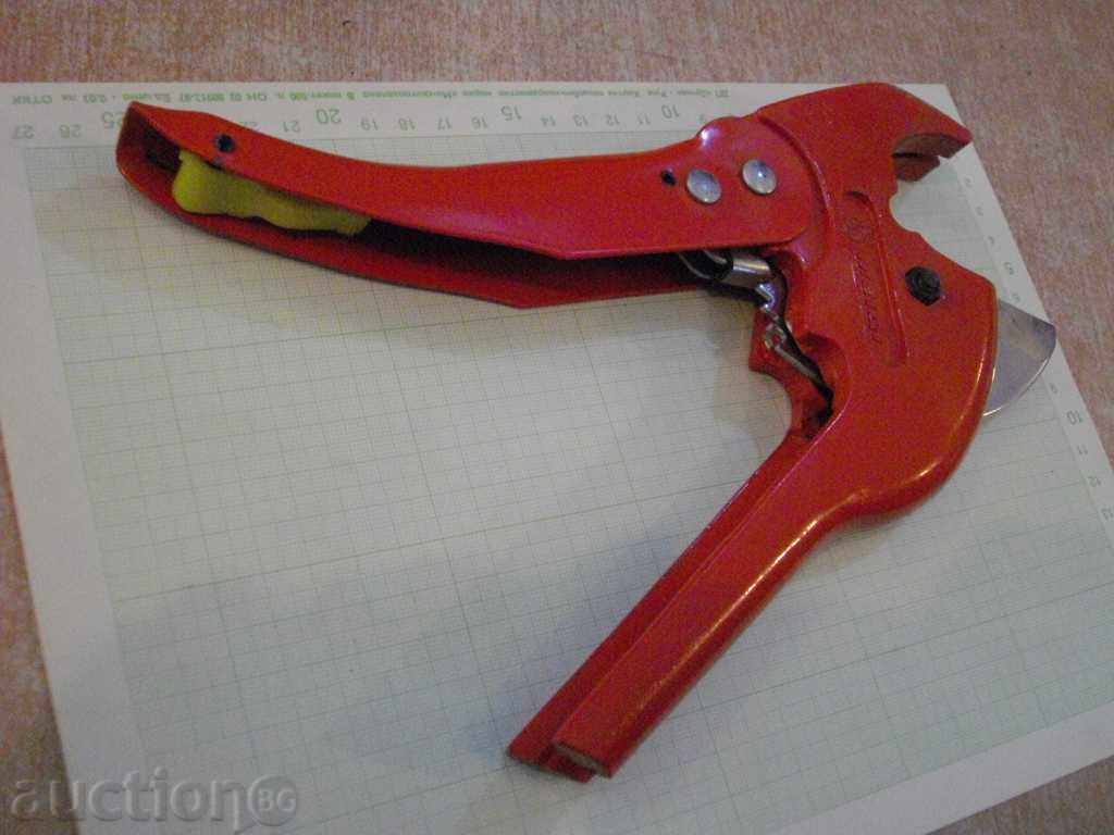 Ψαλίδι * MAIQI - PP - R1 - 5/8 «* για την κοπή σωλήνων PVC με τιμή 12.00 BGN | € 6.14