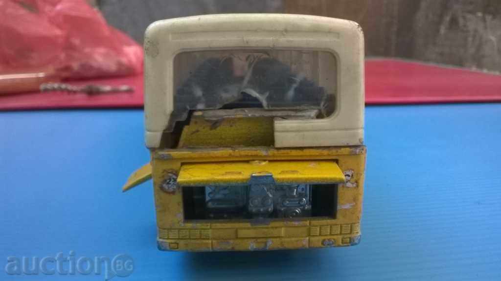 Аукцион детска играчка-рейс Аукцион детска играчка-рейс