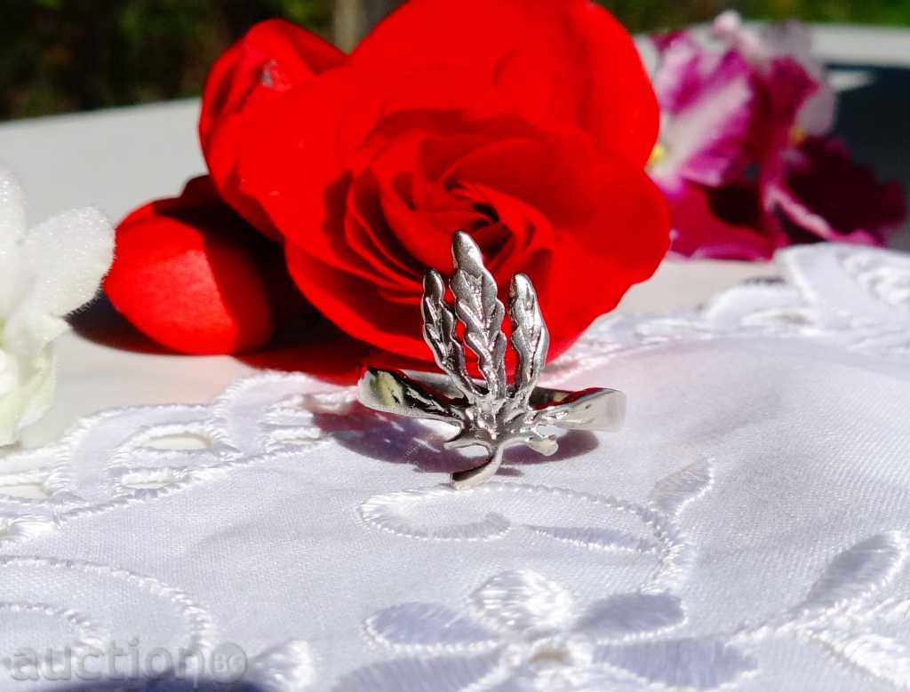 Silver ring. with price 9.00 BGN | € 4.60