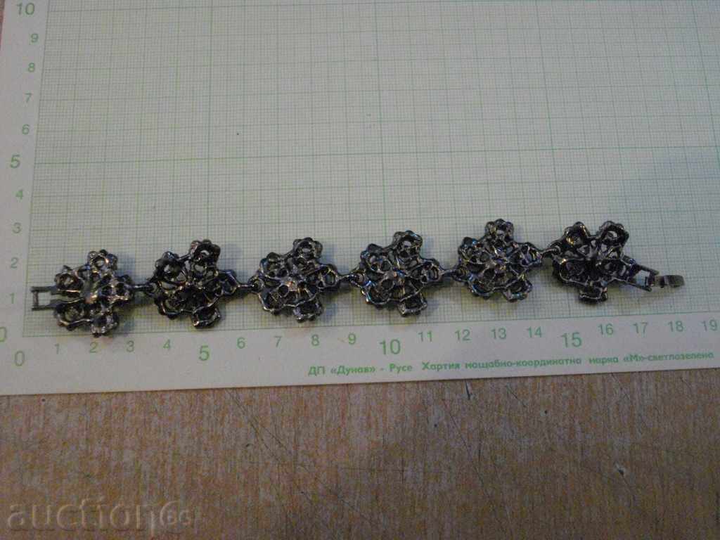 Stones with imitation jewelery with price 15.00 BGN | € 7.67 Stones with imitation jewelery with price 15.00 BGN | € 7.67