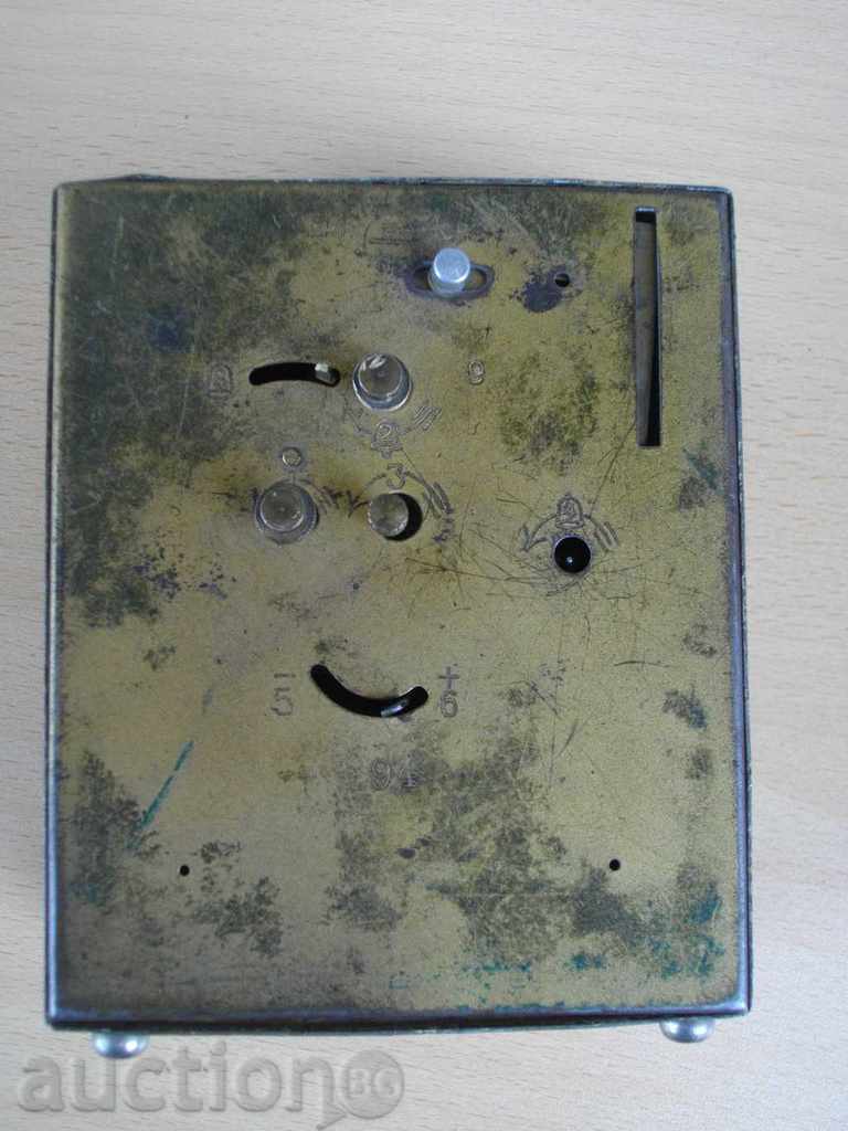 Clock desktop cache with price 70.00 BGN | € 35.79 Clock desktop cache with price 70.00 BGN | € 35.79