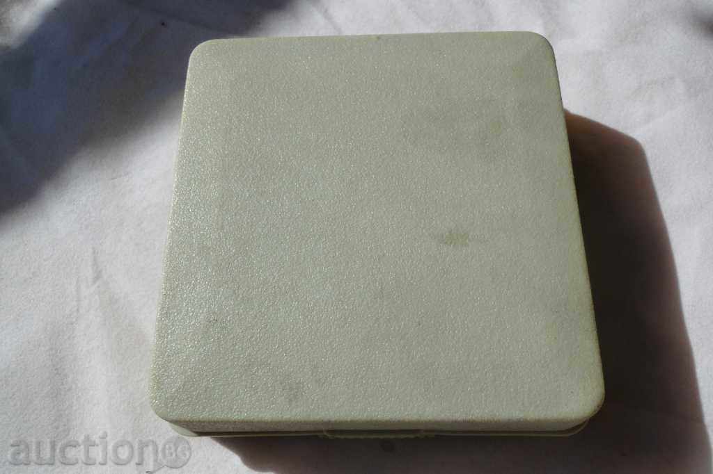 Auction  Bronze Plaque 25 years old, 1961- 1986 with a box