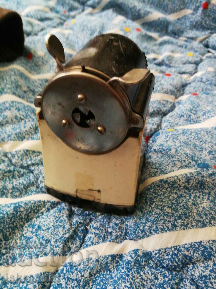 Lot Vreten with price 30.00 BGN | € 15.34 Lot Vreten with price 30.00 BGN | € 15.34