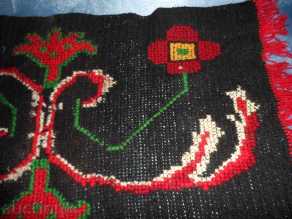 Delivery of knitted woolen carpet4e Delivery of knitted woolen carpet4e