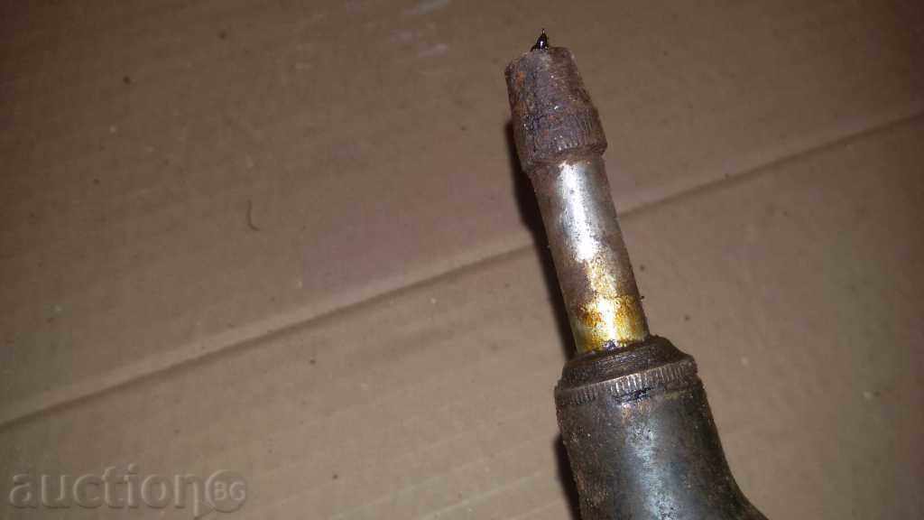 Delivery of a little grease Delivery of a little grease