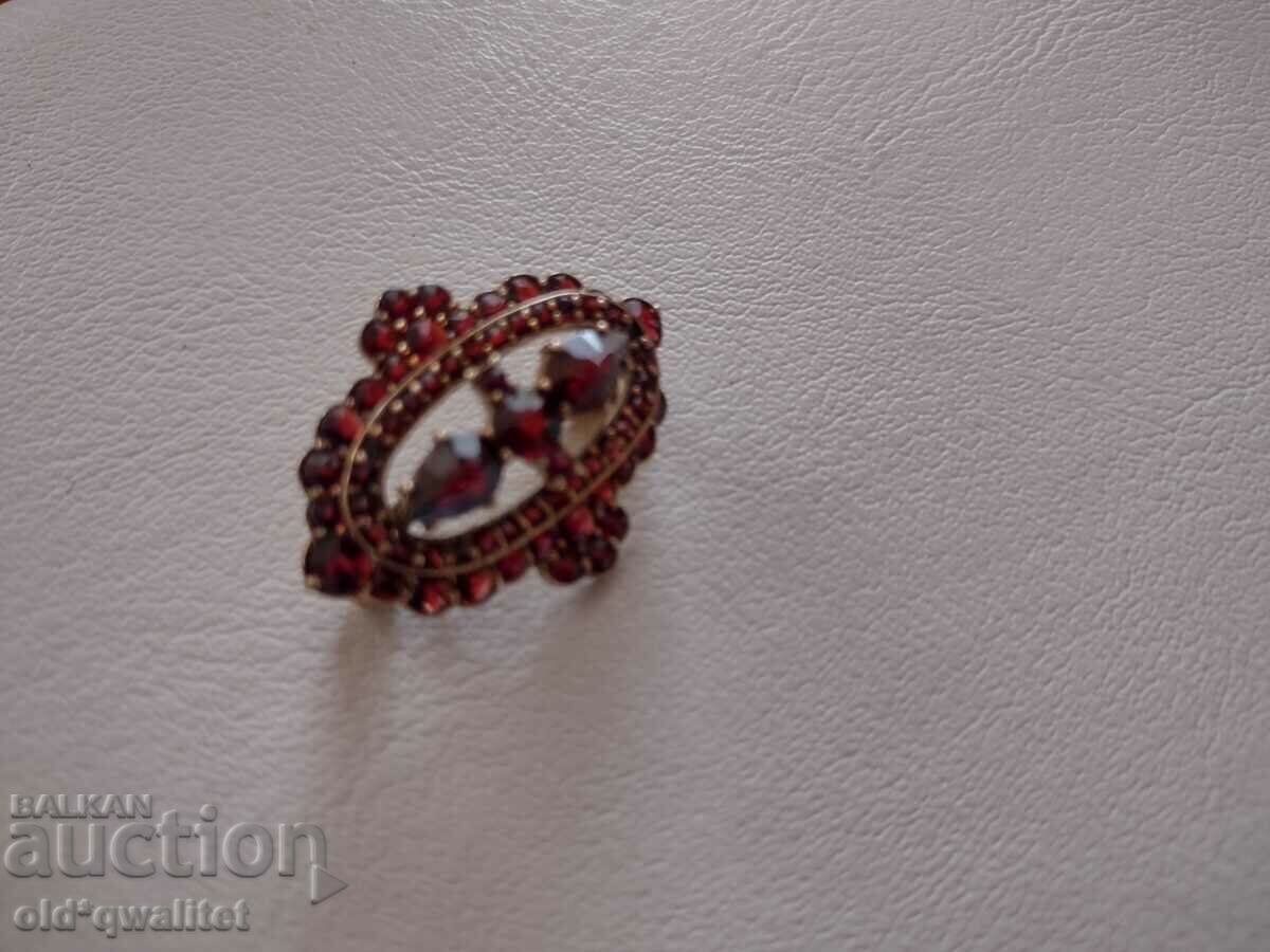 Delivery of ELEGANT brooch, natural stone - Garnet, Silver 925, gold-plated Delivery of ELEGANT brooch, natural stone - Garnet, Silver 925, gold-plated