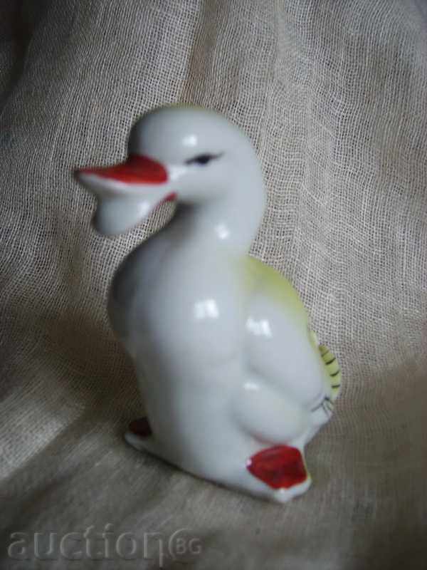 Продавам порцеланова фигурка с цена 18.00 лв. | € 9.20 Продавам порцеланова фигурка с цена 18.00 лв. | € 9.20