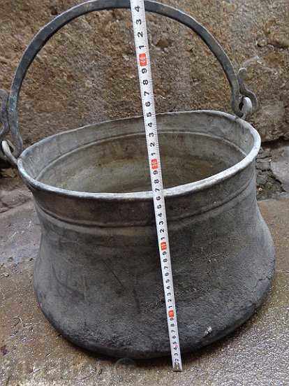 Big boiler for sour, barley, baker, copper pot with price 193.00 BGN | € 98.68 Big boiler for sour, barley, baker, copper pot with price 193.00 BGN | € 98.68