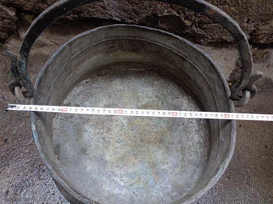 Auction Big boiler for sour, barley, baker, copper pot Auction Big boiler for sour, barley, baker, copper pot