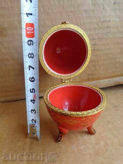Delivery of Old Porcelain egg, type Weber, USSR, porcelain Delivery of Old Porcelain egg, type Weber, USSR, porcelain