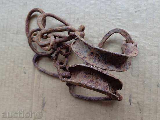 Auction Shackles, fetters, shackles, handcuffs, chain, wrought iron Auction Shackles, fetters, shackles, handcuffs, chain, wrought iron