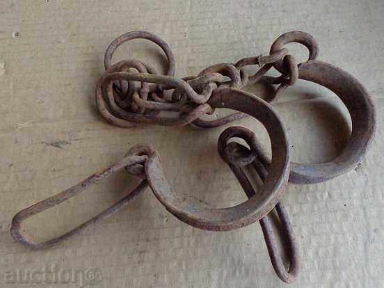 Eyebrows, pillows, handcuffs, chains, wrought iron - 6 Eyebrows, pillows, handcuffs, chains, wrought iron - 6