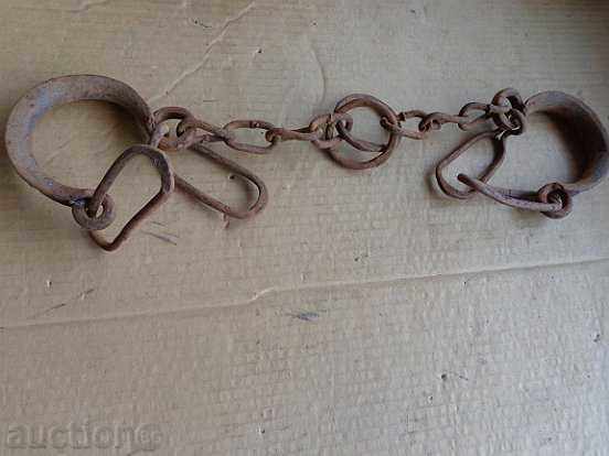 Eyebrows, pillows, handcuffs, chains, wrought iron - 7 Eyebrows, pillows, handcuffs, chains, wrought iron - 7