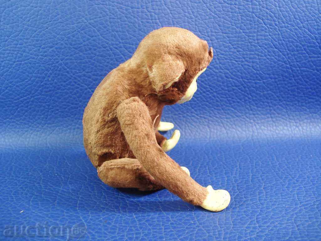 Auction 2839. Germany Ancient mechanical toy monkey winds 30- Auction 2839. Germany Ancient mechanical toy monkey winds 30-