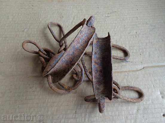 Delivery of Old beech, prang, chain, wrought iron Delivery of Old beech, prang, chain, wrought iron