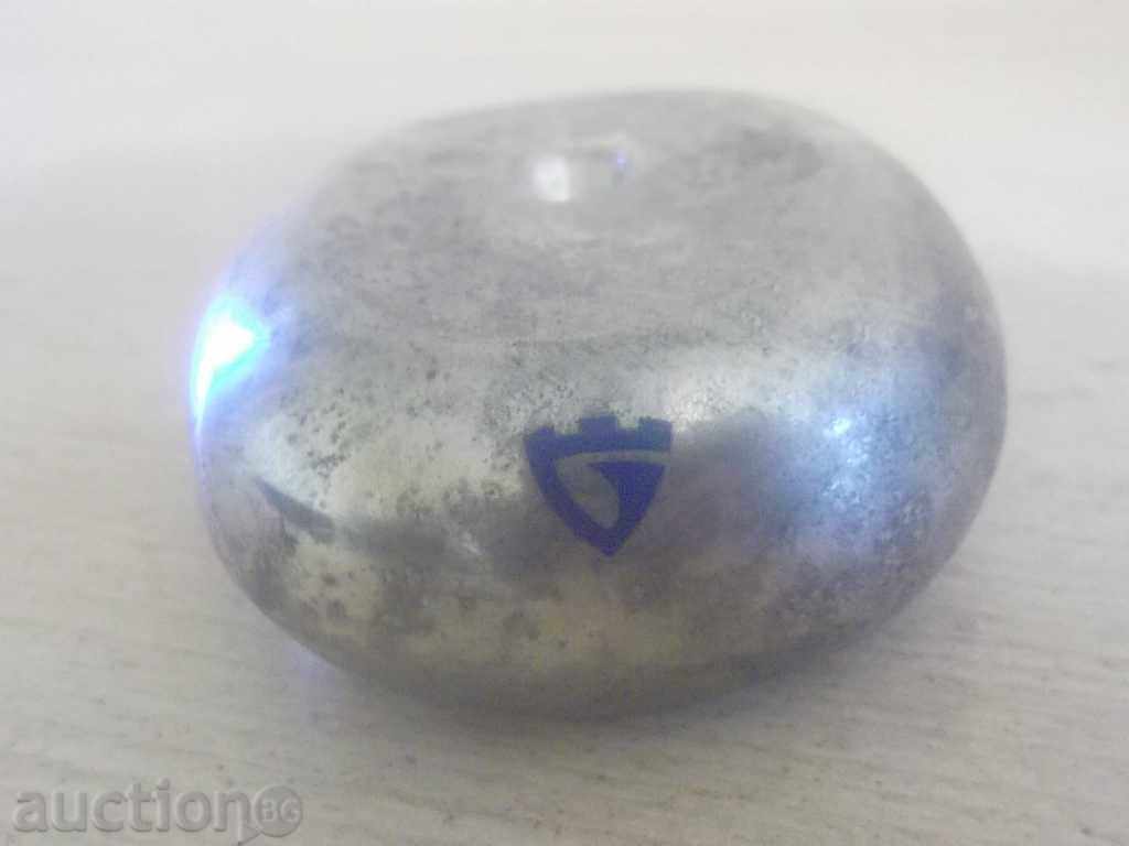 Delivery of 362 old small metal stand / base 7/6/3 cm Delivery of 362 old small metal stand / base 7/6/3 cm