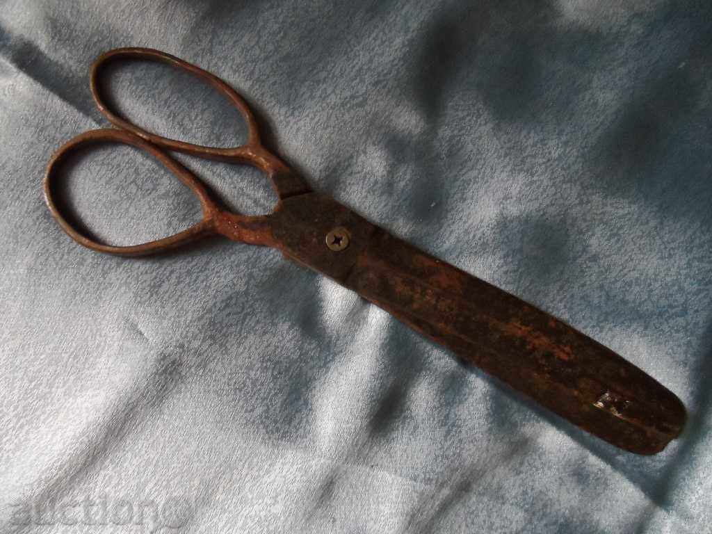 Auction  Old Forged Scissors