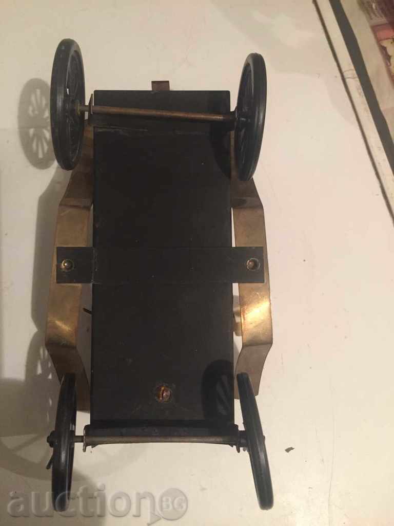 Livrarea Mașinuță metalică de colecție