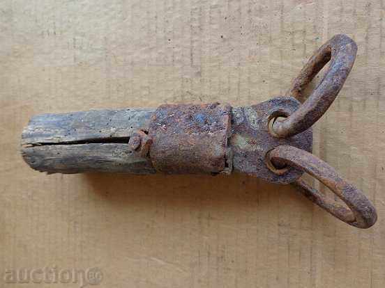 Auction Forged rings, wrought iron, wooden Auction Forged rings, wrought iron, wooden