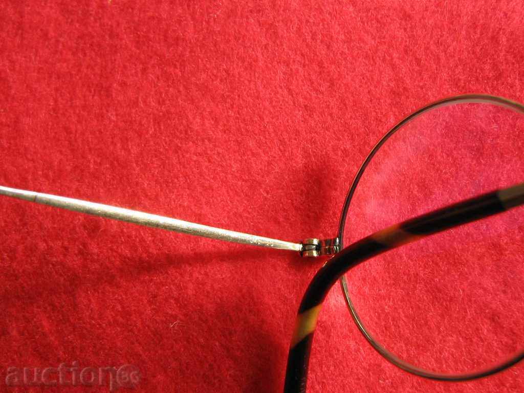 Delivery of GLASSES - MODEL "JOHN LENON" Delivery of GLASSES - MODEL "JOHN LENON"