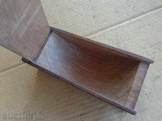 Παλιό κουτί από ξύλο καρυδιάς με χαρακτικά - 6 Παλιό κουτί από ξύλο καρυδιάς με χαρακτικά - 6