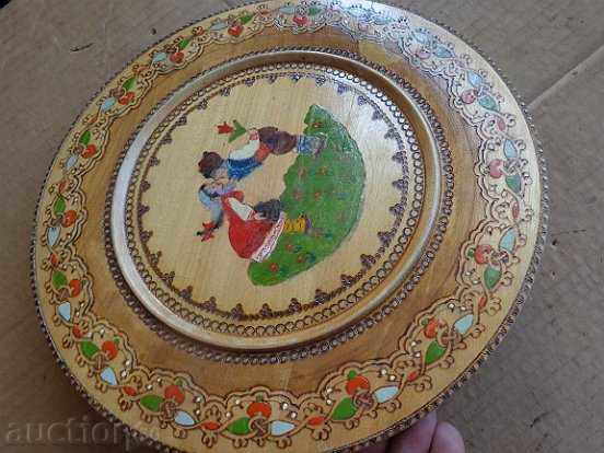An old wooden bowl, a pyrograph drawing, a souvenir - 7 An old wooden bowl, a pyrograph drawing, a souvenir - 7