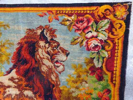 Auction Old woven carpet wall, painting, wallpaper, 80's 19th century Auction Old woven carpet wall, painting, wallpaper, 80's 19th century