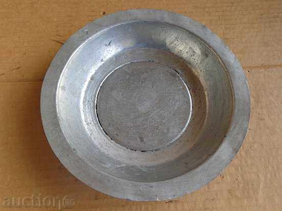 Auction Copper cauldron, copper, vessel Auction Copper cauldron, copper, vessel