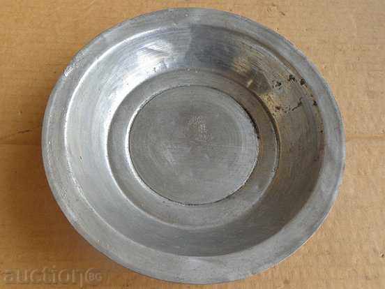 Auction Tinned copper sahane, baker, pot Auction Tinned copper sahane, baker, pot