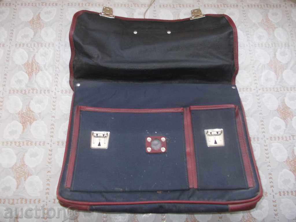 OFFICE BAG FOR SECRET MATERIALS, type BNA with price 40.00 BGN | € 20.45 OFFICE BAG FOR SECRET MATERIALS, type BNA with price 40.00 BGN | € 20.45