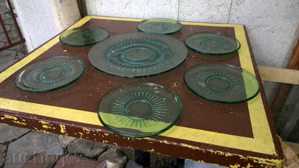 5613. STAR SERVICE FOR CRAFT MAIZE GREEN GLASS with price 18.00 BGN | € 9.20 5613. STAR SERVICE FOR CRAFT MAIZE GREEN GLASS with price 18.00 BGN | € 9.20