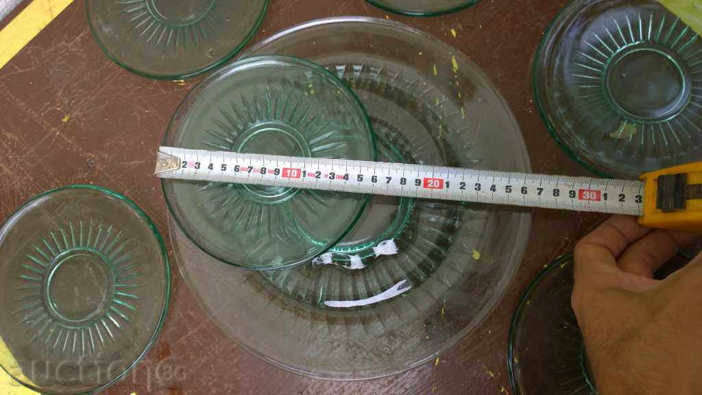 Auction 5613. STAR SERVICE FOR CRAFT MAIZE GREEN GLASS Auction 5613. STAR SERVICE FOR CRAFT MAIZE GREEN GLASS