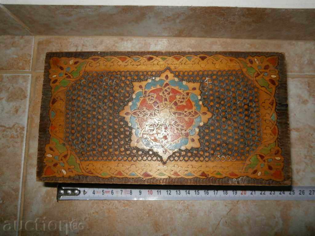 Auction wooden pergrated box Auction wooden pergrated box