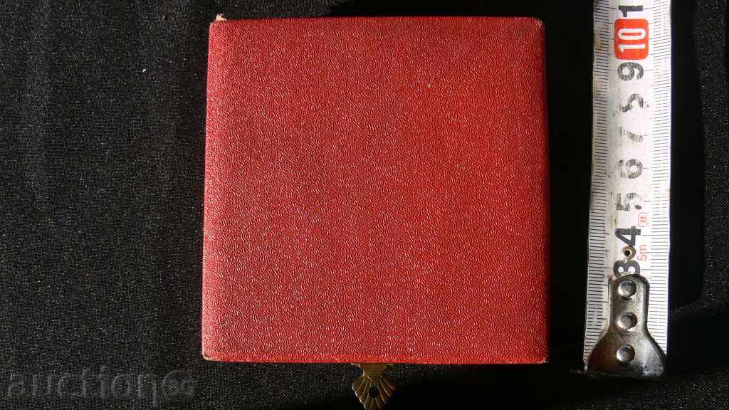 Delivery of MEDAL FABRIC MULTI RED BRONZE 1962 Delivery of MEDAL FABRIC MULTI RED BRONZE 1962