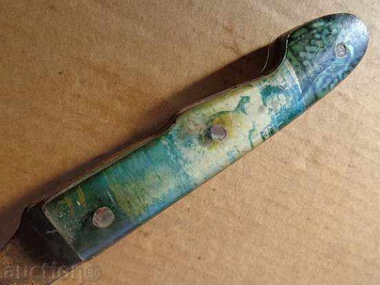 Delivery of Old butcher butcher without knife, dagger, blade